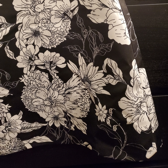 H&M aline skirt - Picture 3 of 6